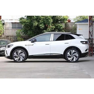 2024 Volkswagen ID4 SUV eléctrico con un alcance de crucero de 425 km y una capacidad de batería de 84.8 kWh