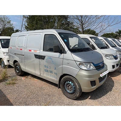 Vans energéticos de segunda mano asequibles con volante multifunción y 2 asientos