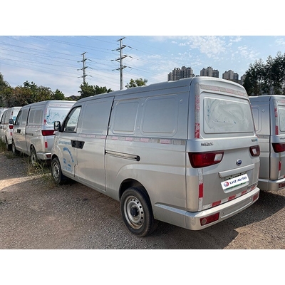Vans energéticos de segunda mano asequibles con volante multifunción y 2 asientos