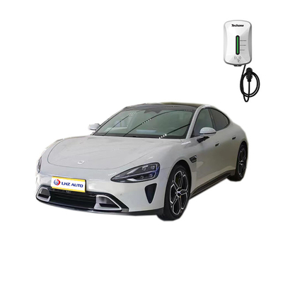 El último coche deportivo de energía de Xiaomi Su7 con batería de litio y un par máximo de 838 Nm