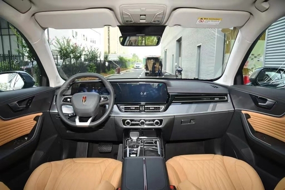 2024 HongQi HS5 Vehículo con tracción en las cuatro ruedas y conducción por la izquierda con faros y características LED