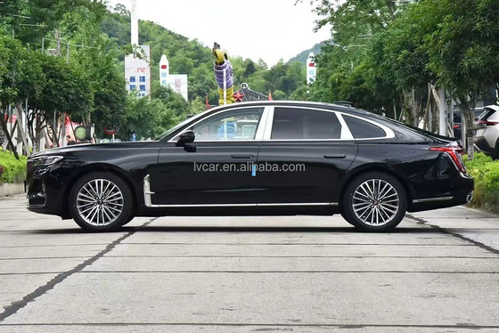185kW de potencia máxima HongQi H9 Popular coche chino con conducción a la izquierda y potencia de combustible