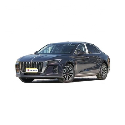 Sedán chino de tamaño mediano a grande HongQi H5 con capacidad de motor de 4,1-6L y alta demanda