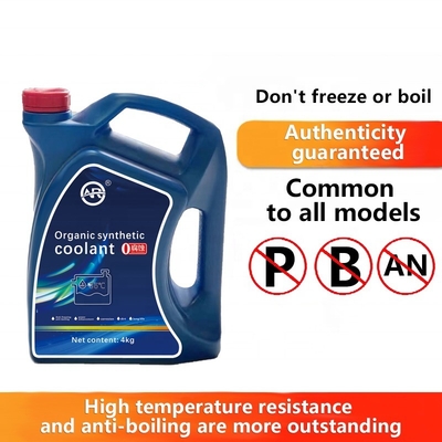Agrega refrigerante anticongelante sintético orgánico OAR al tanque de agua para un rendimiento óptimo