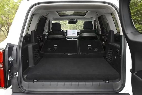 Vehículo todoterreno de lujo SUV Tank 500 híbrido enchufable con volante multifunción