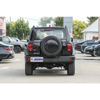 6 Cambio hacia adelante Gran tanque de pared 300 Coche usado con tamaño de neumático R17 y luz eléctrica LED