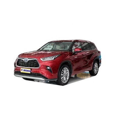 Experimente el futuro de la conducción con la pantalla táctil del Toyota Highlander 2023