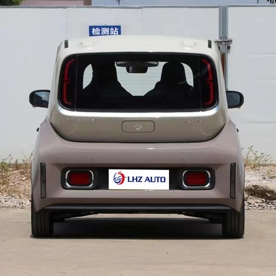 Elegante automóvil Wuling Baojun Kiwi EV el vehículo eléctrico de velocidad más caliente para adultos 2024