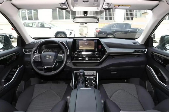 2023 Toyota Highlander SUV con aire acondicionado automático