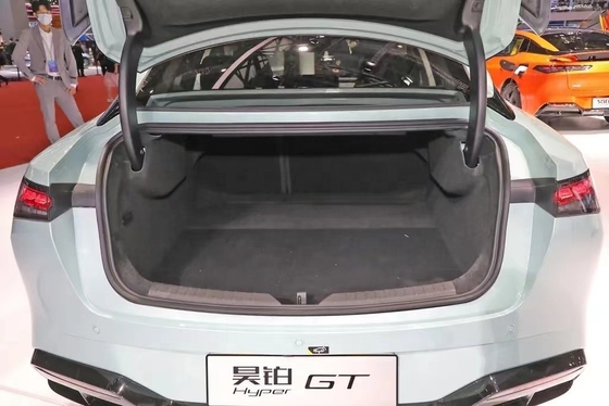 Hyper GT La combinación definitiva de estilo y rendimiento en un coche deportivo eléctrico