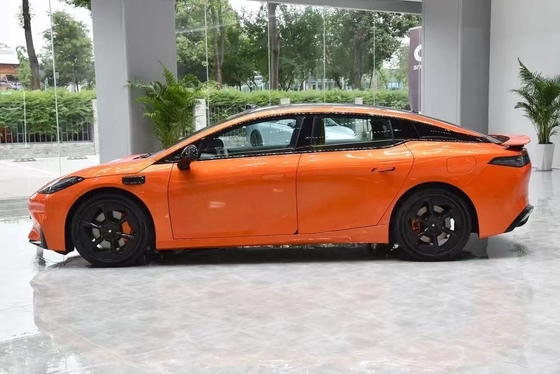 Hyper GT La combinación definitiva de estilo y rendimiento en un coche deportivo eléctrico