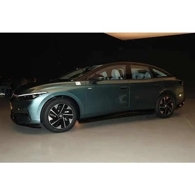 El sedán líder de la serie ID de 2024 Volkswagen ID7 con 150 kW y 310 Nm de torque