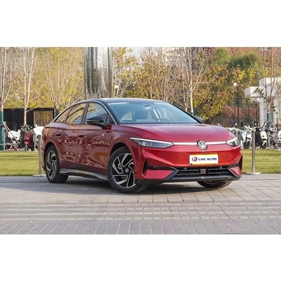 El 2024 Volkswagen ID7 A Sports Sedan con 150 kW de potencia máxima y 155 km / h de velocidad máxima