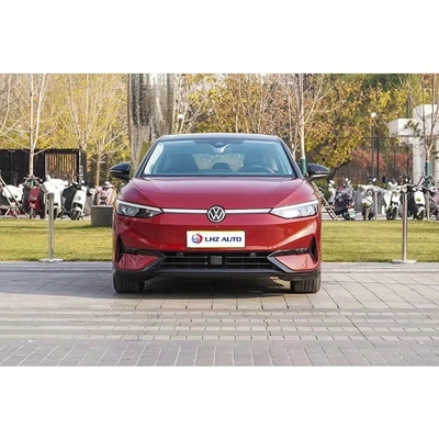 El 2024 Volkswagen ID7 A Sports Sedan con 150 kW de potencia máxima y 155 km / h de velocidad máxima