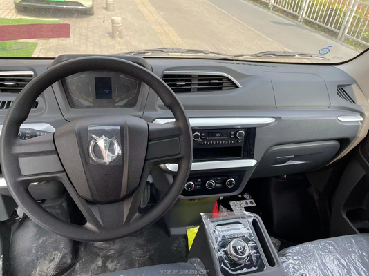 Camión de carga blanco Feidi Q2V con sistema de elevación automática y alcance de crucero de 250 km