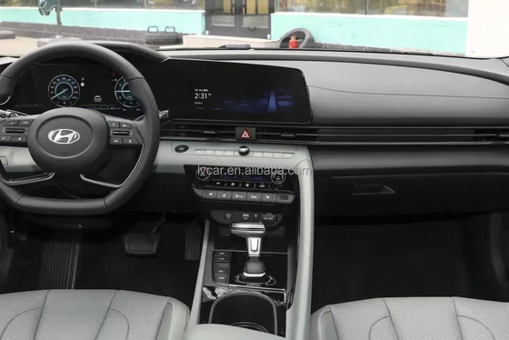 Dirección eléctrica Usado Hyundai Elantra 1.5L Sports Sedan con cámara LED KZ y Turbo
