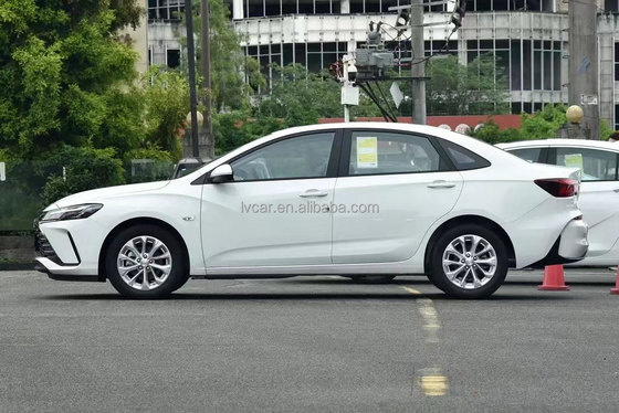 Chevrolet Monza Cruze 1.5L coches eléctricos EV coche sedán adulto cámara LED de cuero blanco estándar Turbo ACC