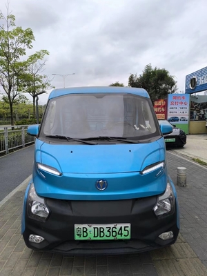 LED Electric Light Van 40000 km Kilometraje Asientos de cuero y capacidades multifunción