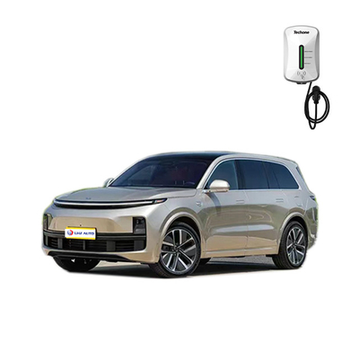 Li L9 El coche chino con larga resistencia y 6 plazas híbrido enchufable ahora en Rusia