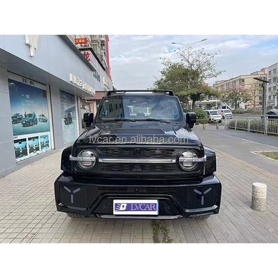 GMW Tank 300 2.0T SUV todoterreno grande con distancia entre ejes de 2750 mm y potencia máxima de 227 hp
