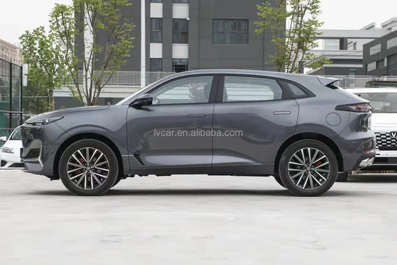 Solo motor RWD 2024 Changan Uni-k SUV con estructura de carrocería de 5 puertas y 5 asientos