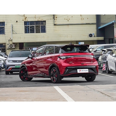 Experimente el poder del BYD Dolphin 2024 SUV pequeño con alcance de 420 km y batería de litio