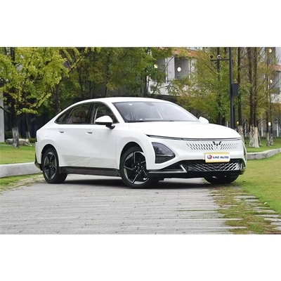 El sedán de 2024 de la clase A de Wuling Motors con velocidad máxima de 145 km/h y larga resistencia