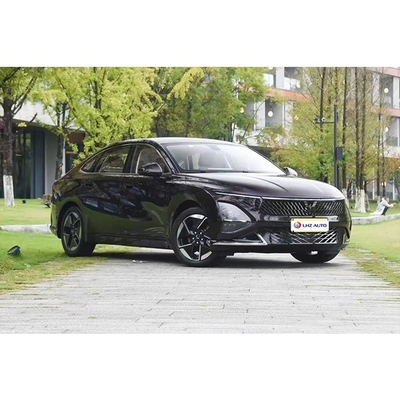 Vehículo energético 2024 Wuling Xingguang PHEV 5 puertas 5 asientos Limousine de clase A con largo alcance