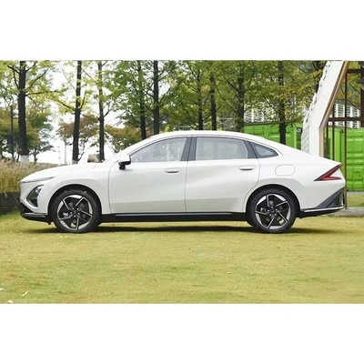 2024 Wuling Xingguang Sedán híbrido Un elegante 5 plazas con tecnología PHEV de largo alcance