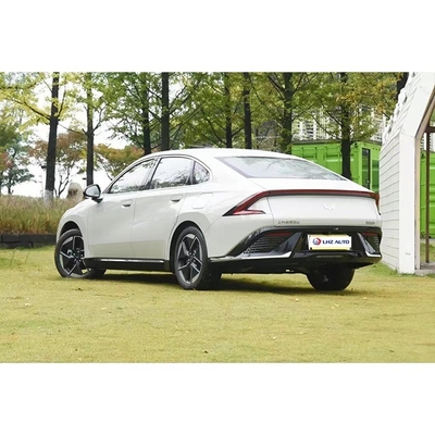 2024 Wuling Xingguang Sedán híbrido Un elegante 5 plazas con tecnología PHEV de largo alcance
