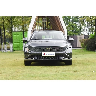Experimente el lujo con el 2024 Starlight Hybrid Sedan de 5 puertas y 5 asientos de Wuling