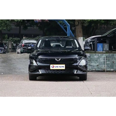 El Wuling Starlight Un sedán PHEV de clase A de cinco puertas y cinco asientos con una velocidad máxima de 145