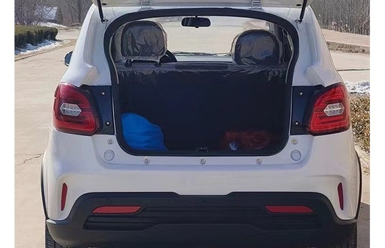 Vehículo eléctrico de baja velocidad más vendido de Hungría 2024 5 puertas 4 asientos