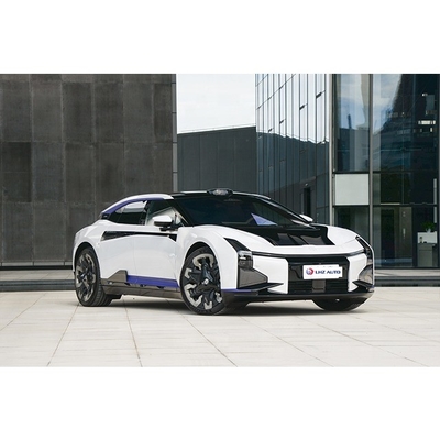 Presentamos el revolucionario coche 100% eléctrico de Hiphiz con una aceleración impresionante.