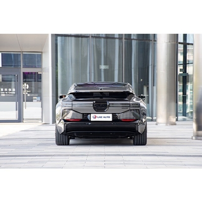 Introducción del coche eléctrico chino de 4 puertas 5 asientos y diseño de 3 cajas