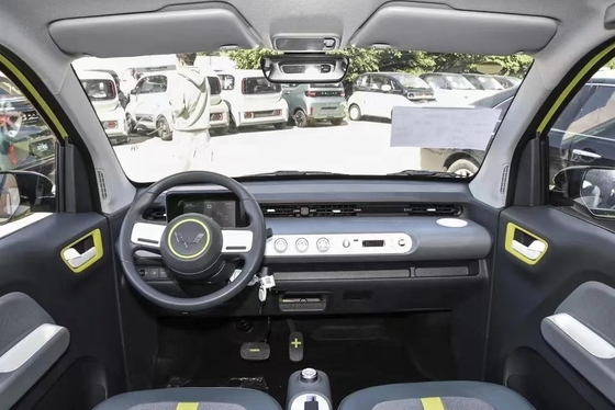 Volante izquierdo Wuling Hongguang Mini Vehículo eléctrico puro para desplazamientos ecológicos
