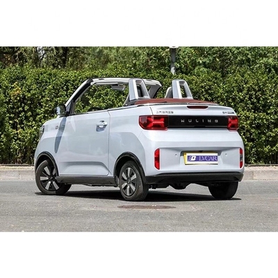 Volante izquierdo Wuling Hongguang Mini Vehículo eléctrico puro para desplazamientos ecológicos