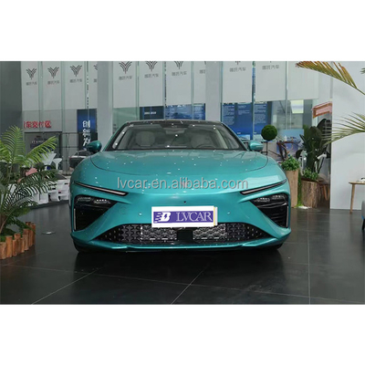 2023 Nezha S 650 Luxury Electric Sports Sedan con 4 cilindros y 25001-50000 millas