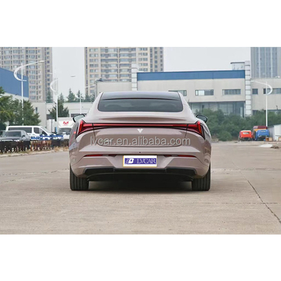 El revolucionario coche energético de Nezha S con 1.160 kilómetros de autonomía y control de velocidad ACC