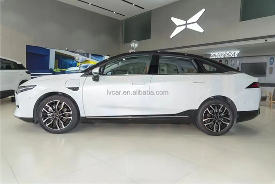 Xpeng P5 P7 2023 Adultos coches eléctricos con suspensión trasera y freno de estacionamiento eléctrico hecho