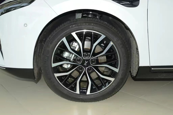 Xpeng P5 P7 2023 Adultos coches eléctricos con suspensión trasera y freno de estacionamiento eléctrico hecho