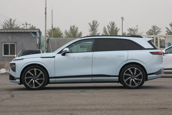SUV eléctrico de alta velocidad 2023 Xpeng G9 con techo solar panorámico y alcance de 702 km