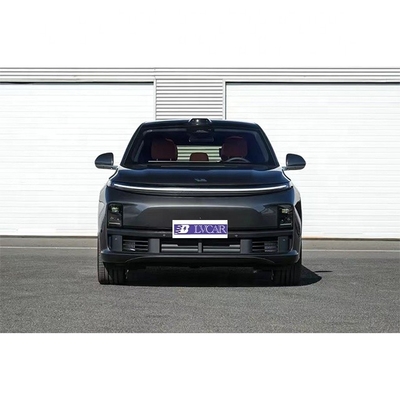 LiXiang L7 modelo de tracción en las cuatro ruedas sistema de entretenimiento para automóviles con volante multifunción