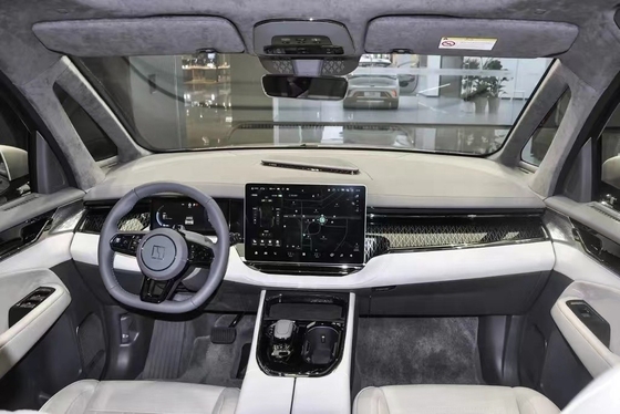 Experimenta lujo y eficiencia con el Zeekr 009 Energy Six Seat Business Vehicle