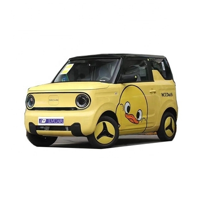 Vehículo Geely Panda Mini Energy equipado con cámara trasera con un alcance de 200 km y 3 cilindros
