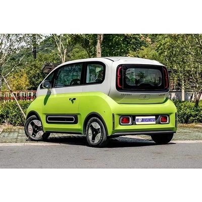 pantalla táctil Wuling Baojun Cuatro puertas cinco asientos vehículo de energía con 4 cambios hacia adelante