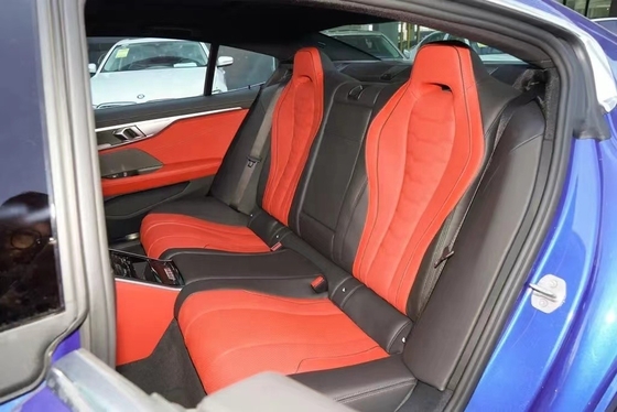 BMW 840i 2023 Auto de alto rendimiento con cuatro puertas y ventana trasera eléctrica